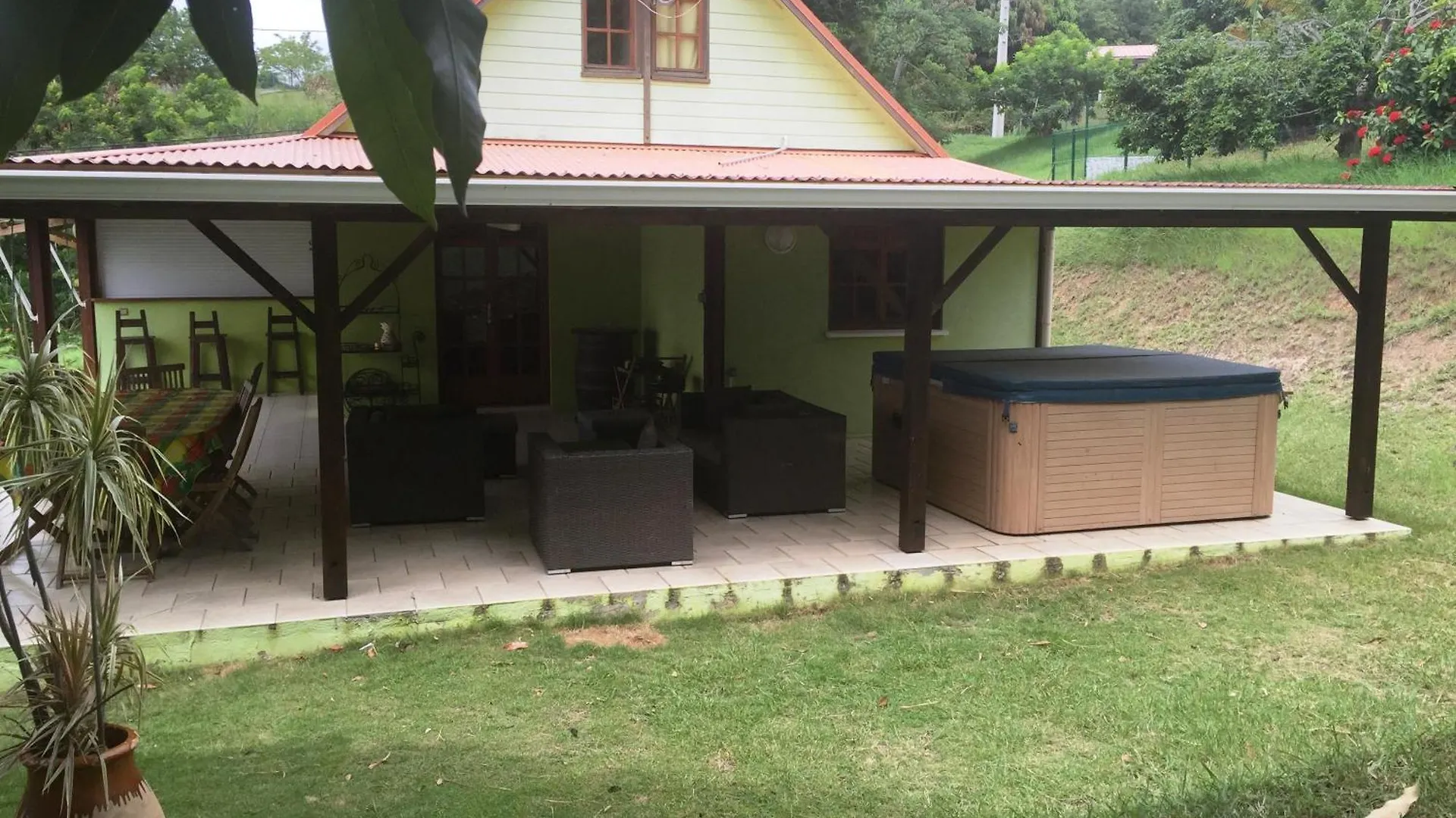 別荘 Villa Du Petit Paradis ル・カルベ